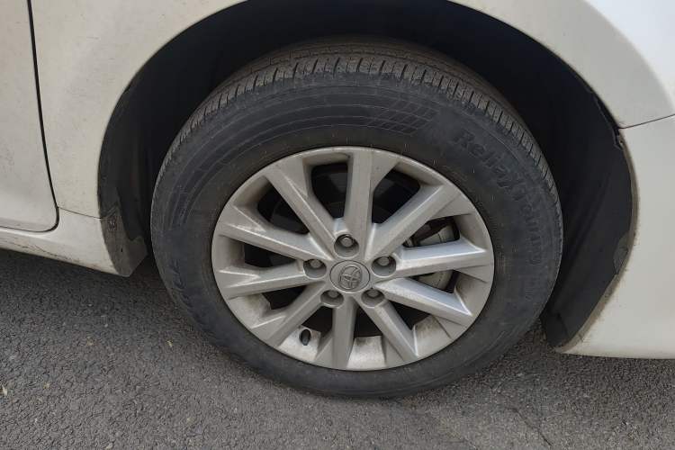 Used Toyota Camry 2016 2.0G 10th Anniversary Leading Edition Right Front Wheel Hub