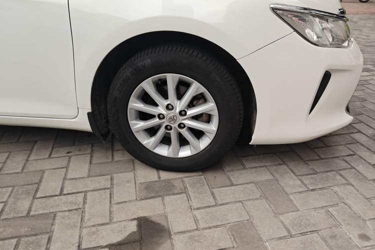 Used Toyota Camry 2016 2.0G 10th Anniversary Leading Edition Right Front Wheel Hub
