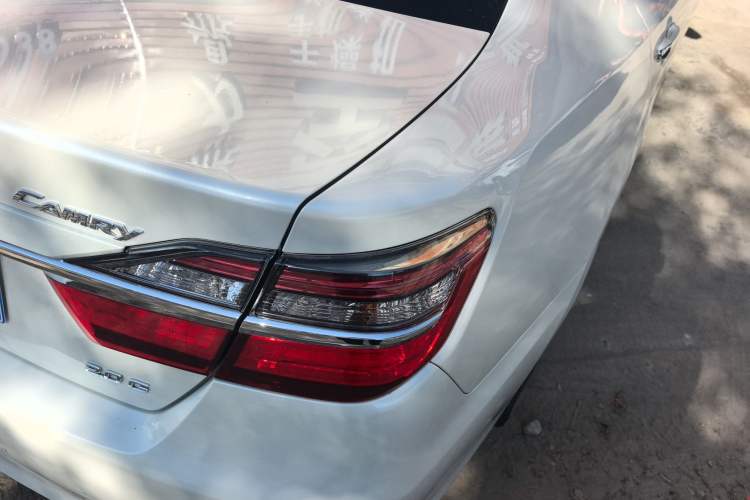 Used Toyota Camry 2016 2.0G 10th Anniversary Leading Edition Right Rear Taillight