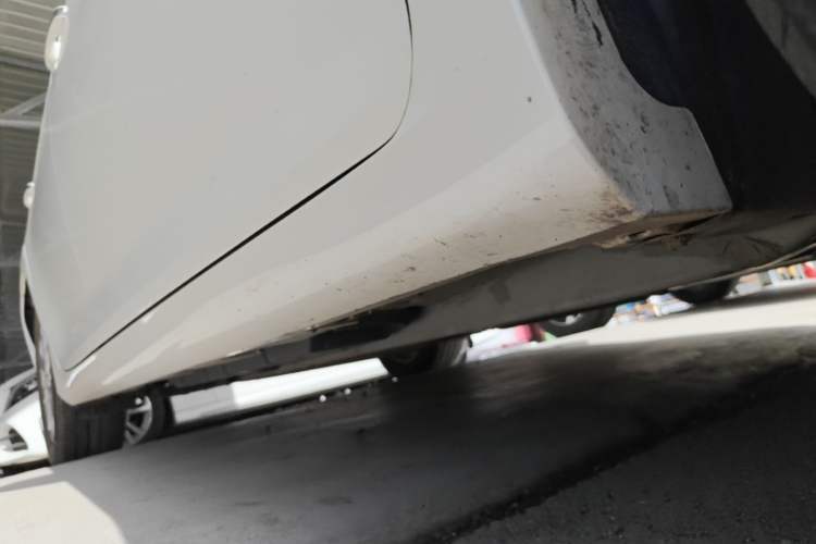 Used Toyota Camry 2016 2.0G 10th Anniversary Leading Edition Right Side Sill