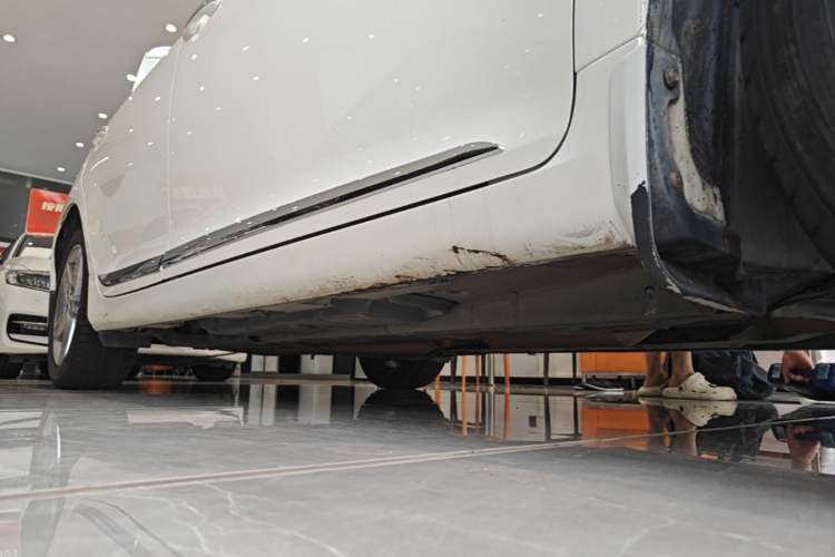 Used Toyota Camry 2016 2.0S 10th Anniversary Lingdong Edition Right Side Sill