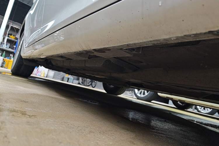 Used Toyota Camry 2016 2.0G 10th Anniversary Leading Edition Right Side Sill
