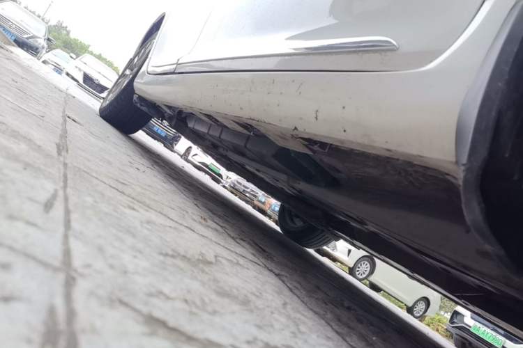 Used Toyota Camry 2016 2.5G 10th Anniversary Deluxe Navigation Edition Right Side Sill