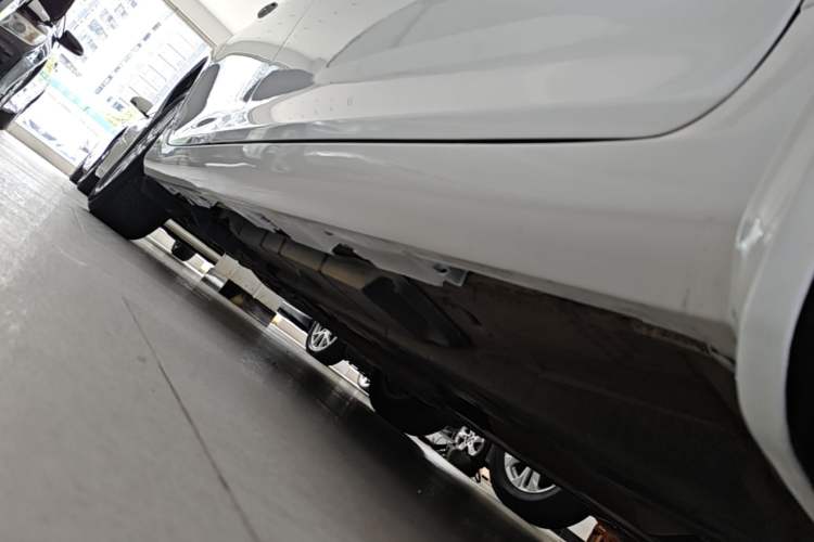 Used Toyota Camry 2016 2.0G 10th Anniversary Leading Edition Right Side Sill