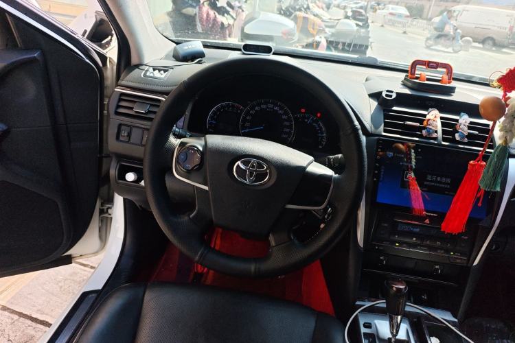 Used Toyota Camry 2016 2.0G 10th Anniversary Leading Edition Steering Wheel