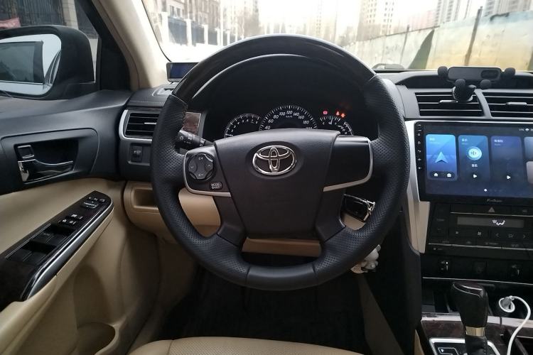 Used Toyota Camry 2016 2.0G 10th Anniversary Leading Edition Steering Wheel