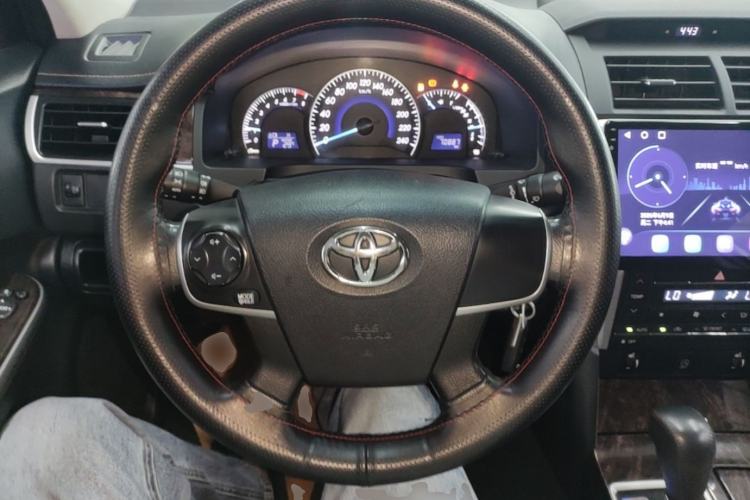 Used Toyota Camry 2016 2.0G 10th Anniversary Leading Edition Steering Wheel