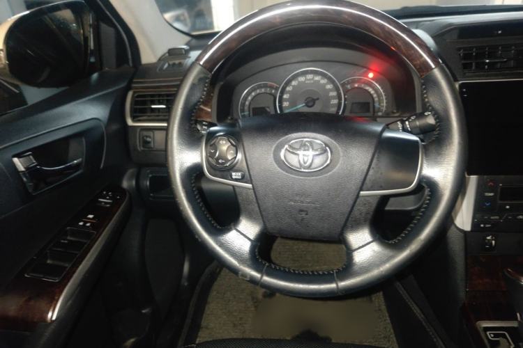 Used Toyota Camry 2016 2.0G 10th Anniversary Leading Edition Steering Wheel