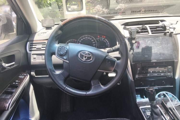 Used Toyota Camry 2016 2.0G 10th Anniversary Leading Edition Steering Wheel