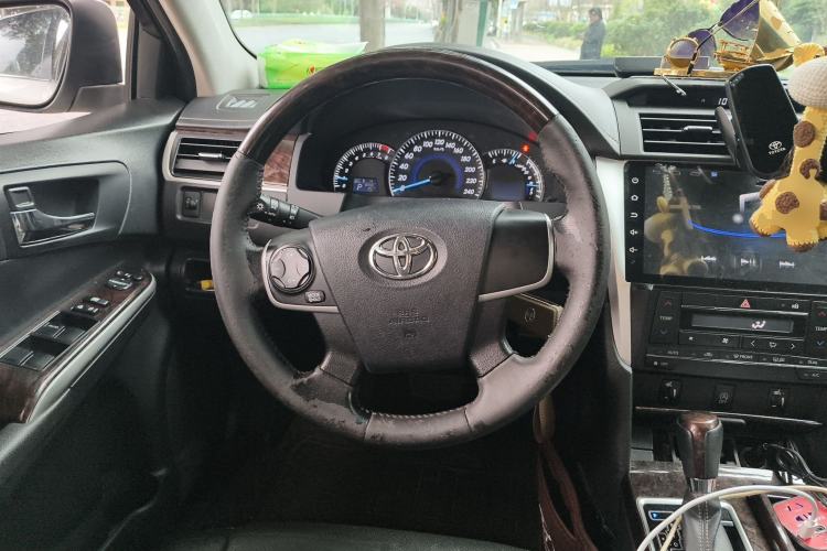 Used Toyota Camry 2016 2.0G 10th Anniversary Leading Edition Steering Wheel