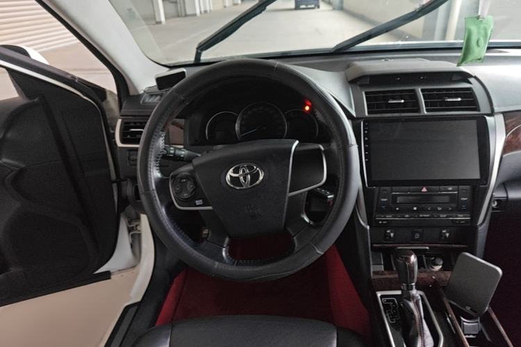 Used Toyota Camry 2016 2.0G 10th Anniversary Leading Edition Steering Wheel