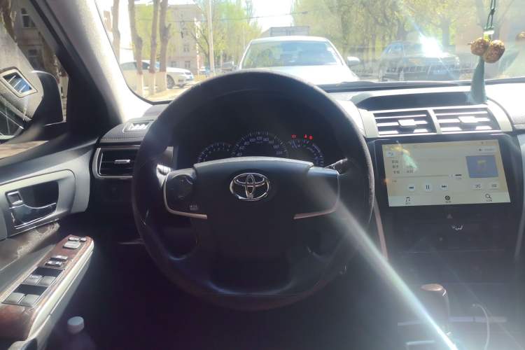 Used Toyota Camry 2016 2.0E 10th Anniversary Elite Edition Steering Wheel