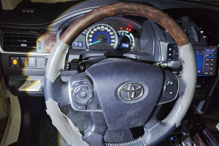 Used Toyota Camry 2016 2.0G 10th Anniversary Luxury Edition Steering Wheel