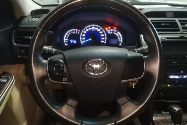 Used Toyota Camry 2016 2.0G 10th Anniversary Leading Edition Steering Wheel