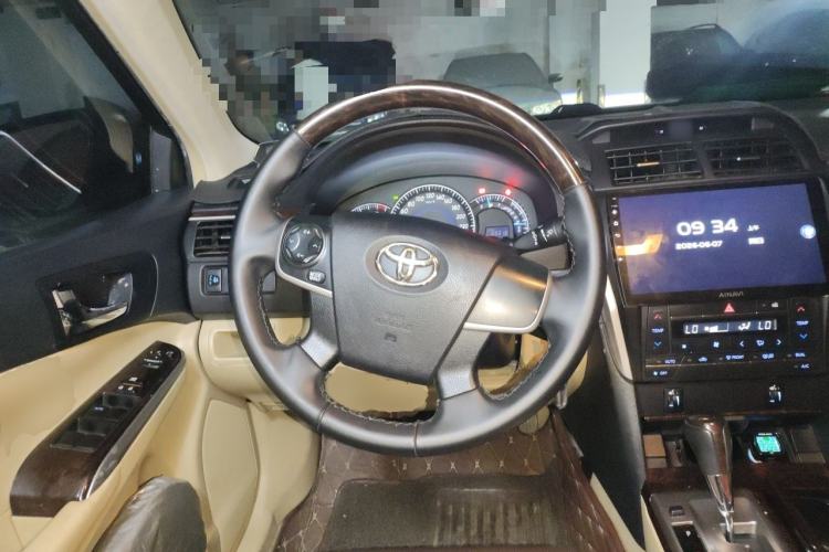 Used Toyota Camry 2016 2.0G 10th Anniversary Leading Edition Steering Wheel