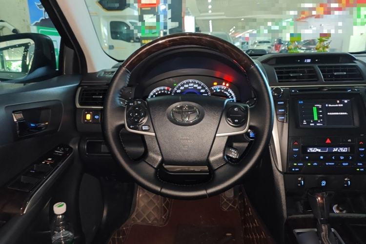 Used Toyota Camry 2016 2.0G 10th Anniversary Luxury Edition Steering Wheel