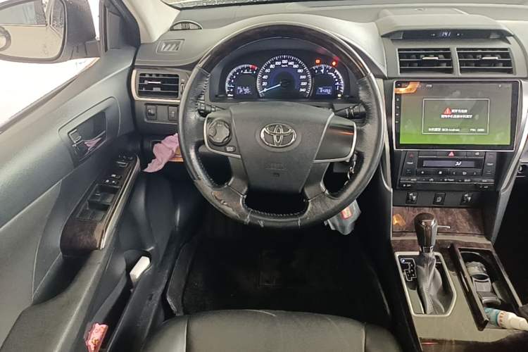 Used Toyota Camry 2016 2.0G 10th Anniversary Leading Edition Steering Wheel