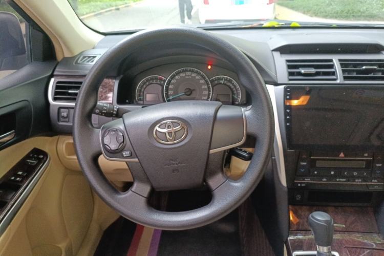 Used Toyota Camry 2016 2.0E 10th Anniversary Elite Edition Steering Wheel
