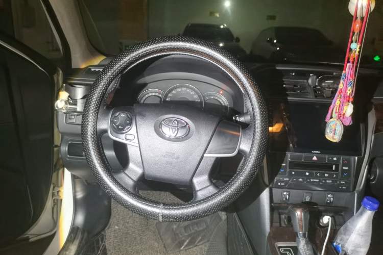 Used Toyota Camry 2016 2.0G 10th Anniversary Leading Edition Steering Wheel