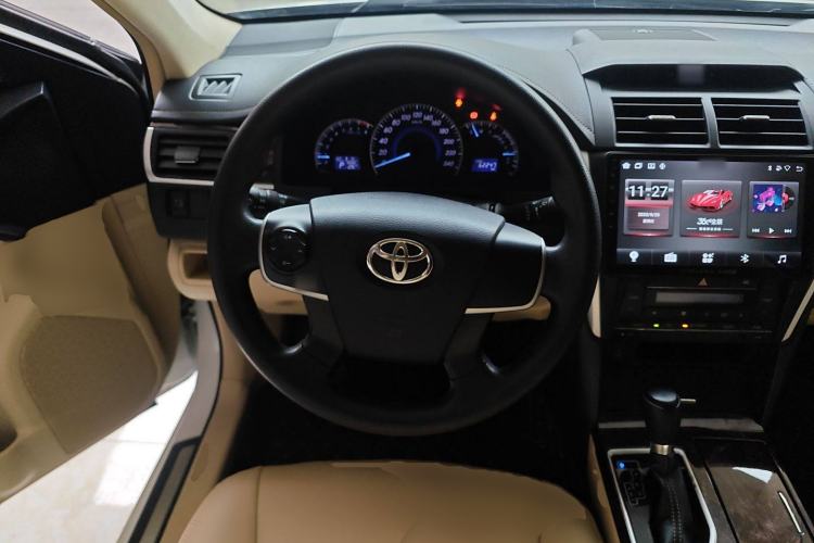 Used Toyota Camry 2016 2.0E 10th Anniversary Elite Edition Steering Wheel