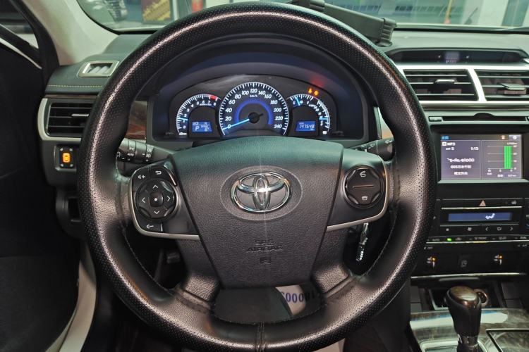 Used Toyota Camry 2016 2.0G 10th Anniversary Luxury Edition Steering Wheel