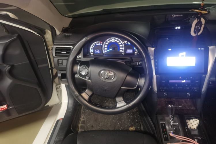 Used Toyota Camry 2016 2.0G 10th Anniversary Leading Edition Steering Wheel