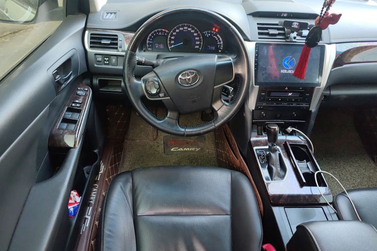 Used Toyota Camry 2016 2.0G 10th Anniversary Leading Edition Steering Wheel