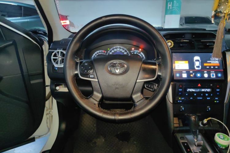Used Toyota Camry 2016 2.0G 10th Anniversary Leading Edition Steering Wheel