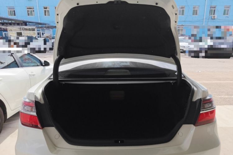 Used Toyota Camry 2016 2.0G 10th Anniversary Leading Edition Trunk