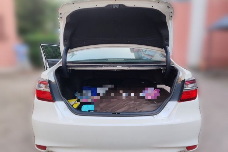 Used Toyota Camry 2016 2.0G 10th Anniversary Leading Edition Trunk