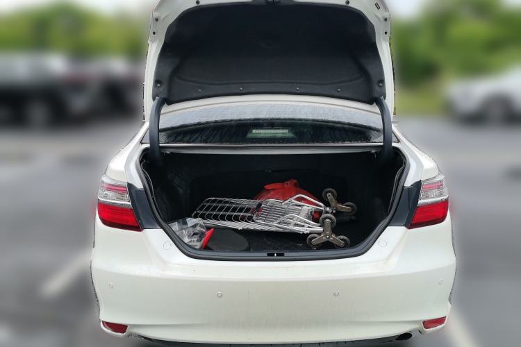 Used Toyota Camry 2016 2.0G 10th Anniversary Leading Edition Trunk