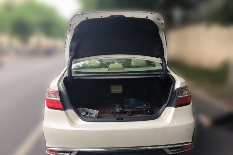 Used Toyota Camry 2016 2.0G 10th Anniversary Luxury Edition Trunk