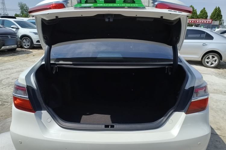 Used Toyota Camry 2016 2.5G 10th Anniversary Deluxe Navigation Edition Trunk