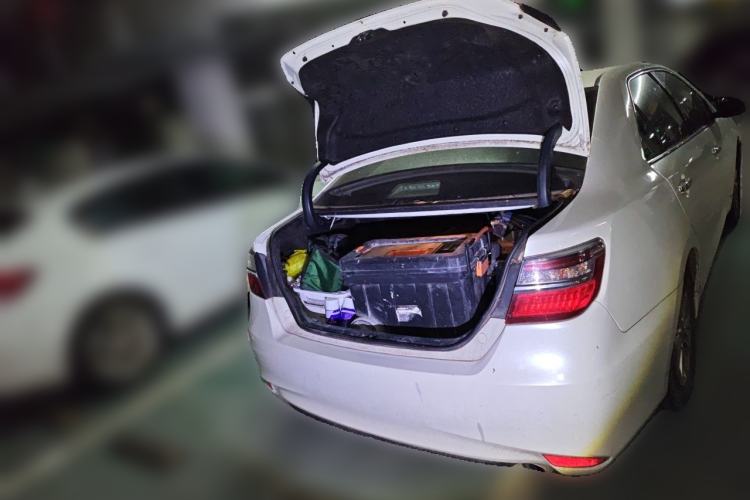 Used Toyota Camry 2016 2.0E 10th Anniversary Elite Edition Trunk