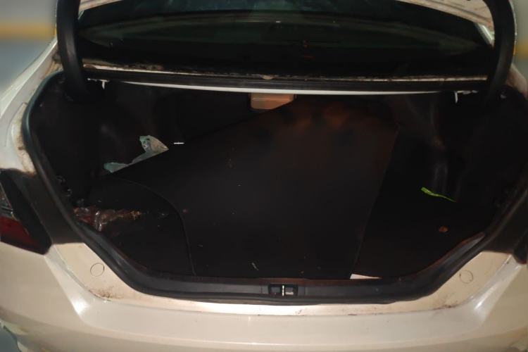 Used Toyota Camry 2016 2.0E 10th Anniversary Elite Edition Trunk