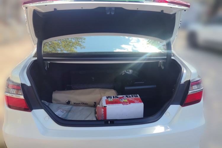 Used Toyota Camry 2016 2.0E 10th Anniversary Elite Edition Trunk