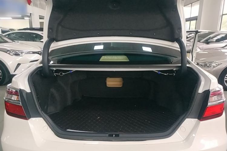 Used Toyota Camry 2016 2.0G 10th Anniversary Leading Edition Trunk