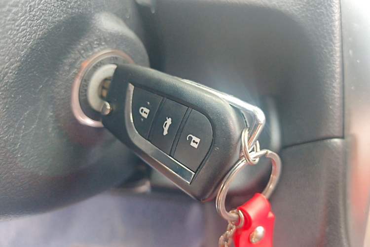Used Toyota Camry 2016 2.0G 10th Anniversary Leading Edition Vehicle Key