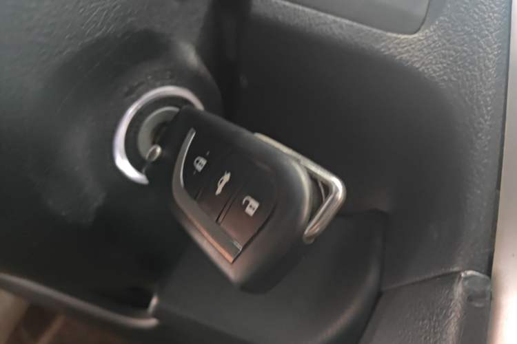 Used Toyota Camry 2016 2.0S 10th Anniversary Lingdong Edition Vehicle Key