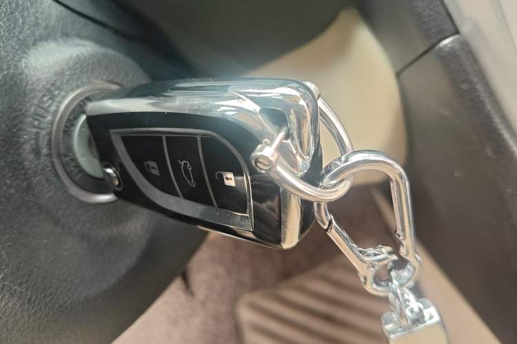Used Toyota Camry 2016 2.0G 10th Anniversary Leading Edition Vehicle Key