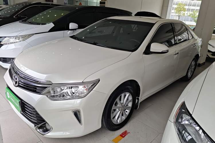 Used Toyota Camry 2016 2.0G 10th Anniversary Leading Edition Guazi used car, China used car export, Used car for sale, Used cars, Cheapest cars for sale