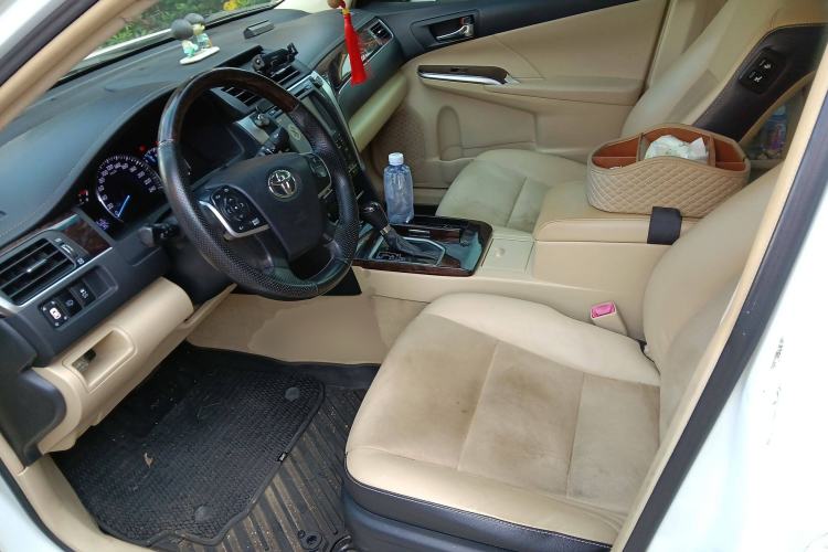 Used Toyota Camry 2016 2.5G 10th Anniversary Deluxe Navigation Edition Left Front Seat