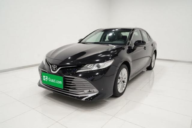 Ojetý Toyota Camry 2018 2.5G Luxury Edition