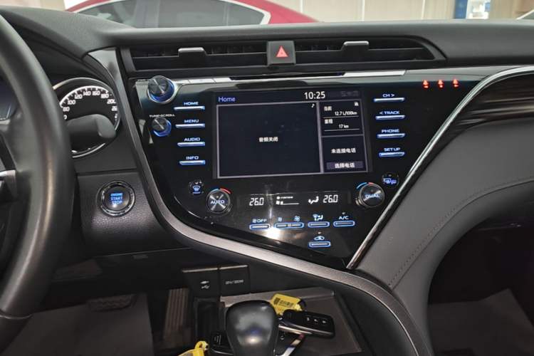 Used Toyota Camry 2018 2.5G Luxury Edition Audio And AC Panel