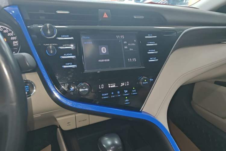 Used Toyota Camry 2018 2.0G Luxury Edition Audio And AC Panel