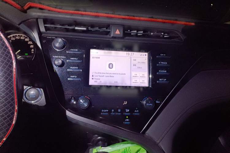 Used Toyota Camry 2018 2.0G Luxury Edition Audio And AC Panel