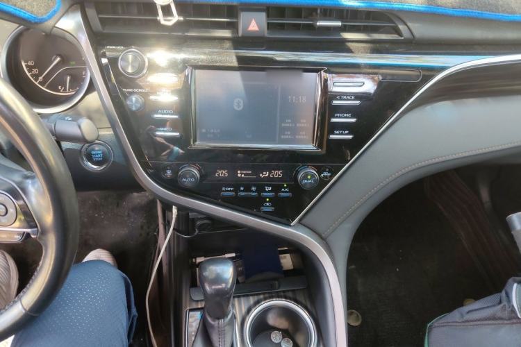Used Toyota Camry 2018 2.0G Luxury Edition Audio And AC Panel