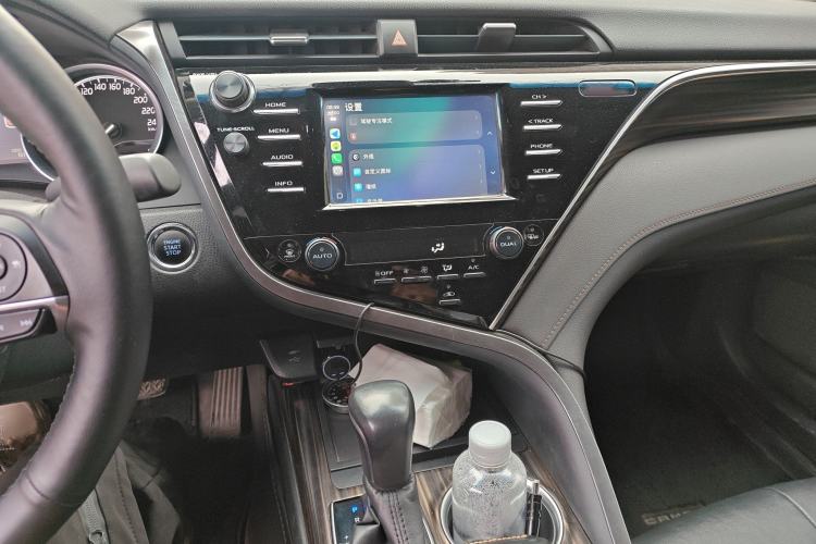 Used Toyota Camry 2018 2.0G Luxury Edition Audio And AC Panel