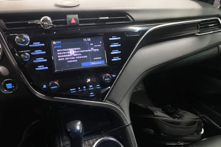 Used Toyota Camry 2018 2.0G Luxury Edition Audio And AC Panel