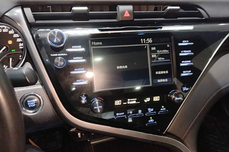 Used Toyota Camry 2018 2.5G Luxury Edition Audio And AC Panel